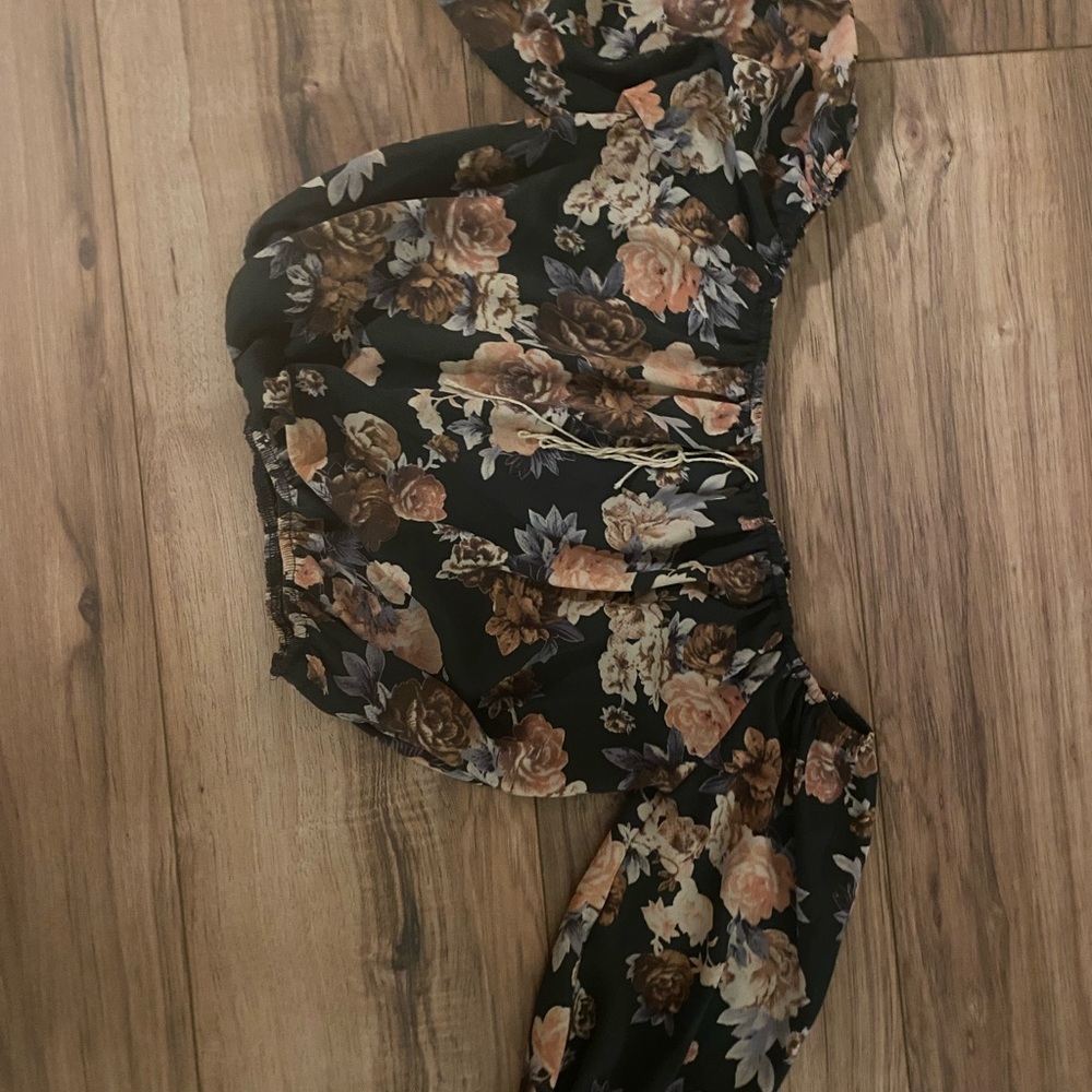 Off the shoulder or shoulder less crop top